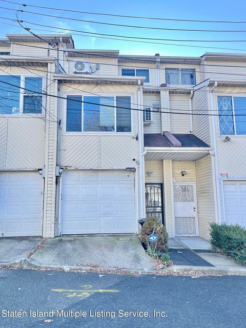 Photo of 67 Mosel Loop, Staten Island, NY 10304 (MLS # 1165815)
