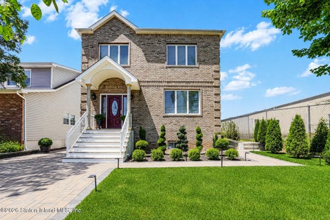 Homes For Sale - 1 Mcclean Avenue<br/> Staten Island, NY 10305