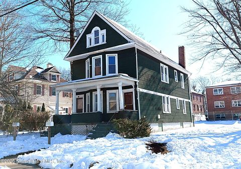 Photo of 208 Myrtle Avenue, Staten Island, NY 10310 (MLS # 2600690)