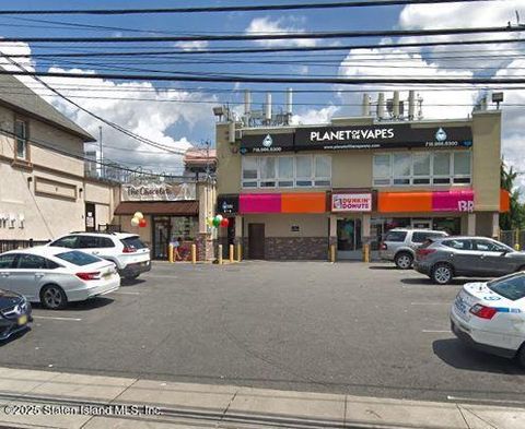 Photo of 901 Huguenot Avenue, Staten Island, NY 10312 (MLS # 2501577)