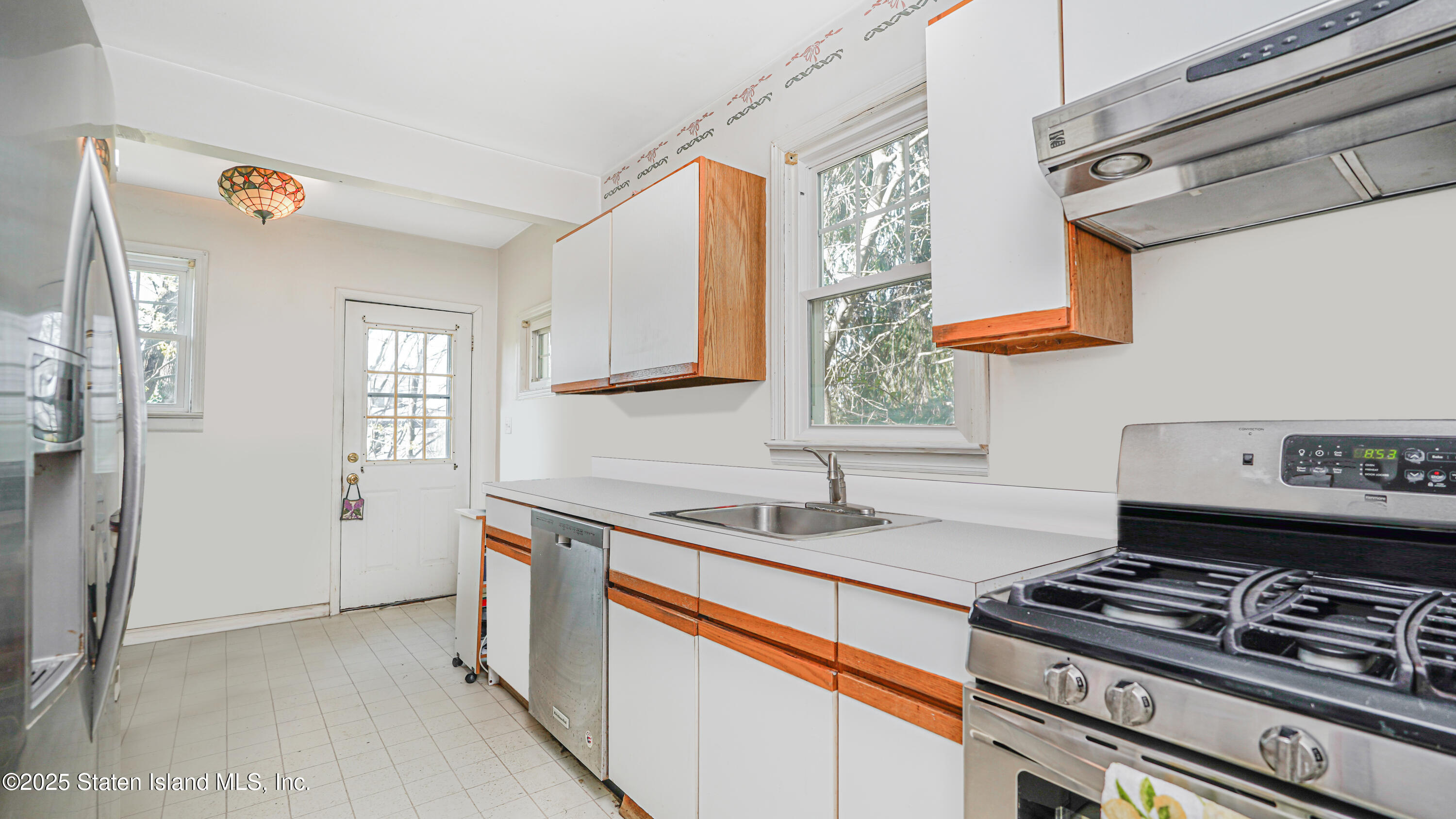 5 Royal Place, Long Branch, New Jersey image 12