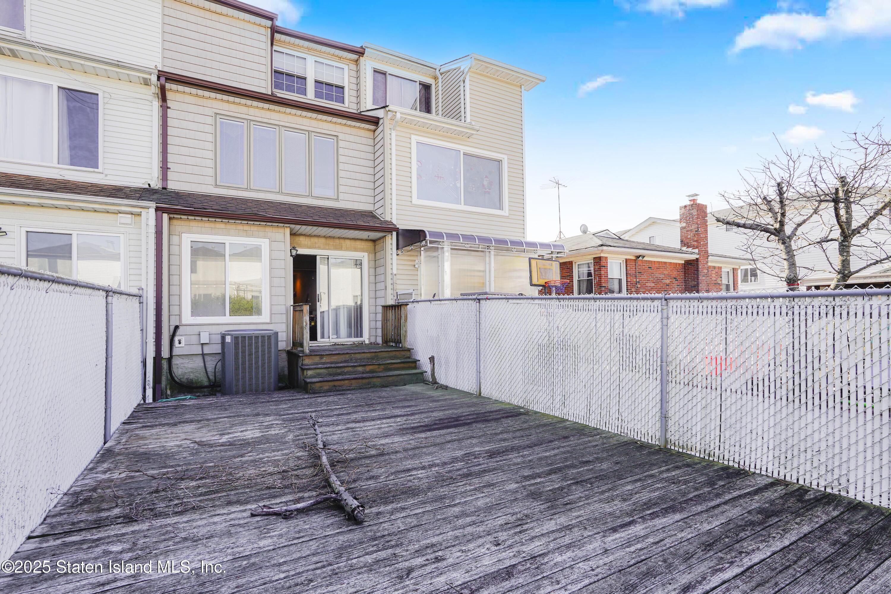 125 Milton Avenue, Staten Island, New York image 23