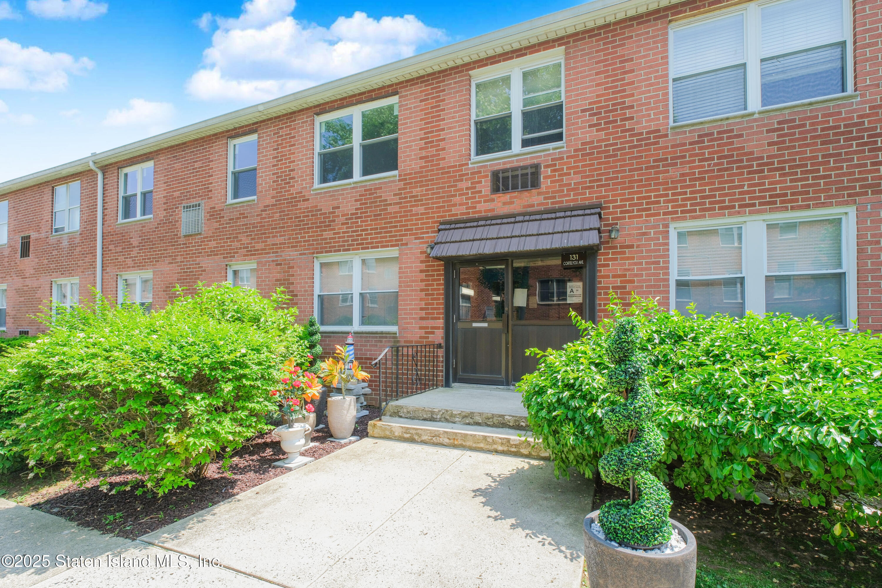 131 Cortelyou Avenue #2-1, Staten Island, New York image 3