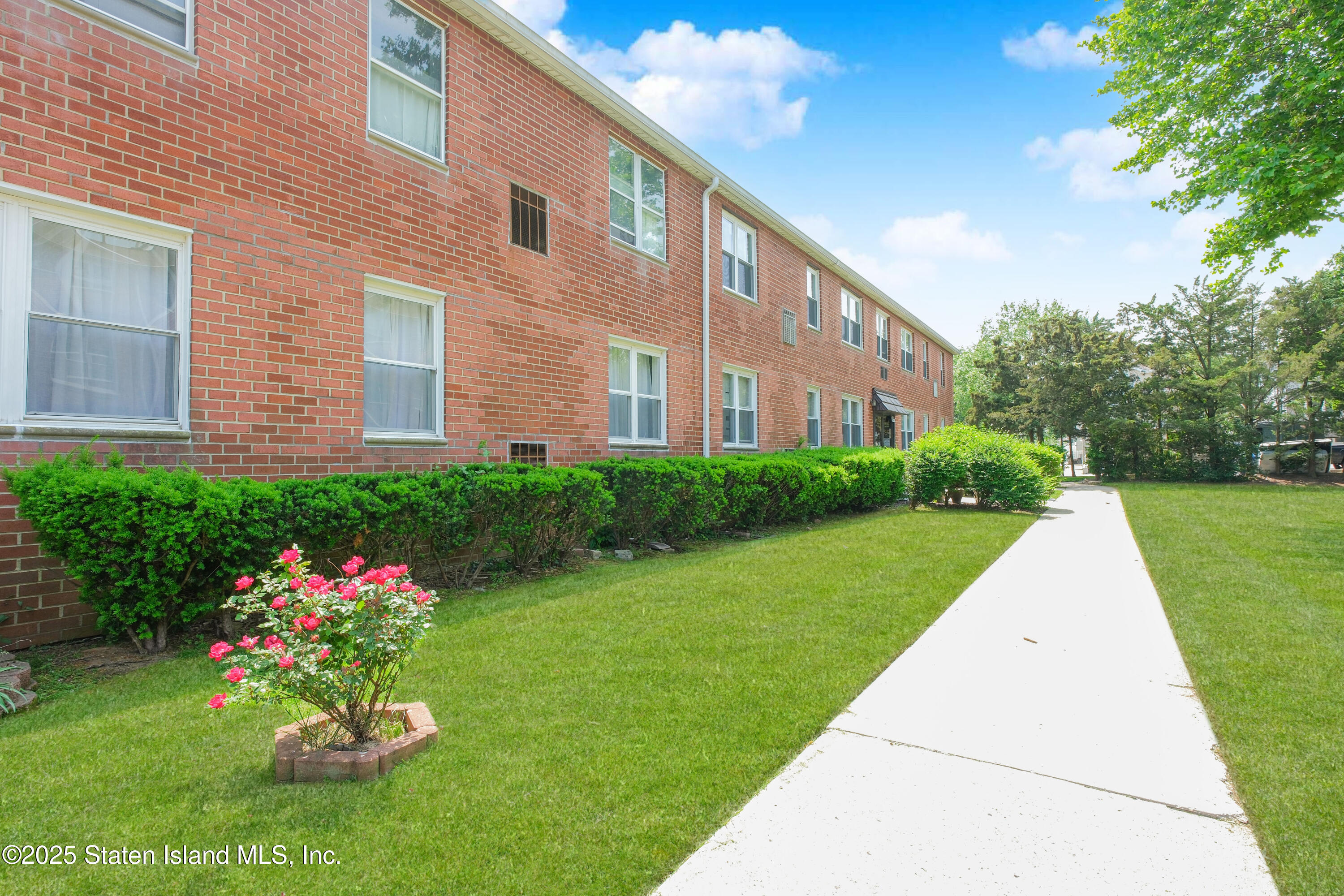 131 Cortelyou Avenue #2-1, Staten Island, New York image 4