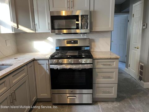 Photo of 309 Brighton Street, Staten Island, NY 10307 (MLS # 1163316)