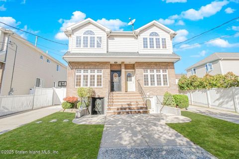 Photo of 83 Gary Street, Staten Island, NY 10312 (MLS # 2601942)