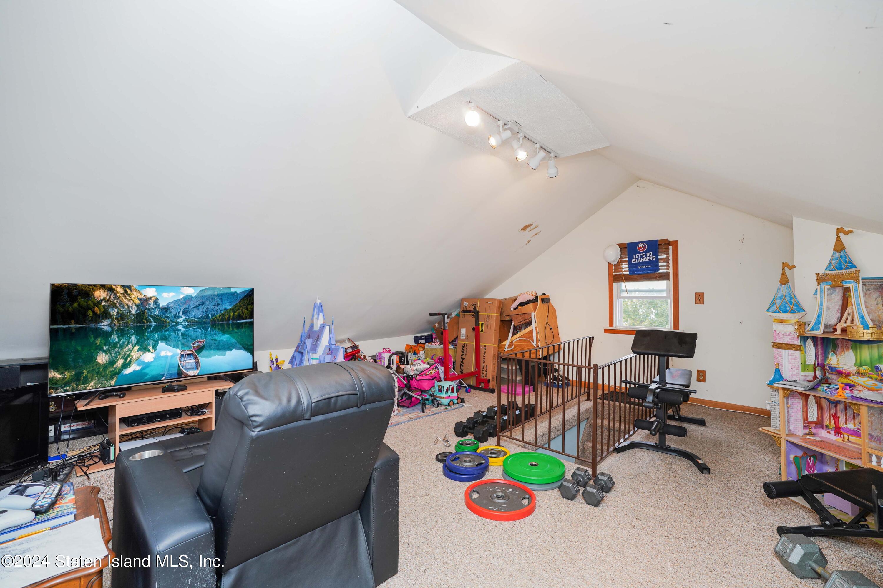 47 Highview Avenue, Staten Island, New York image 25