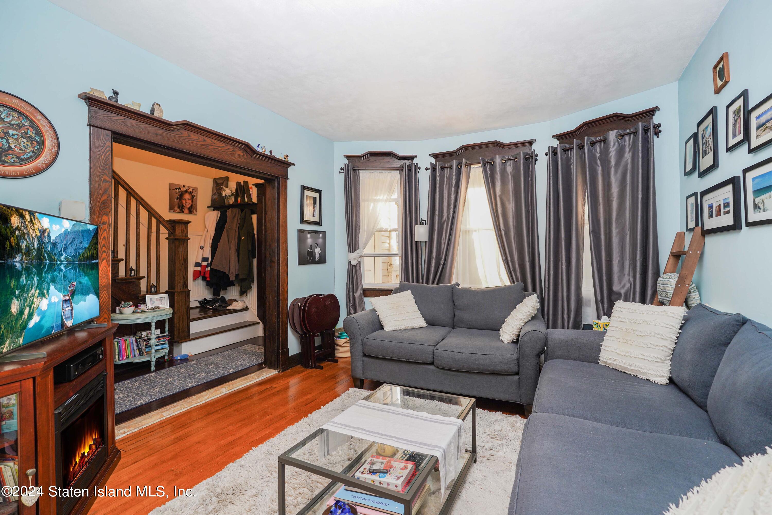 47 Highview Avenue, Staten Island, New York image 7
