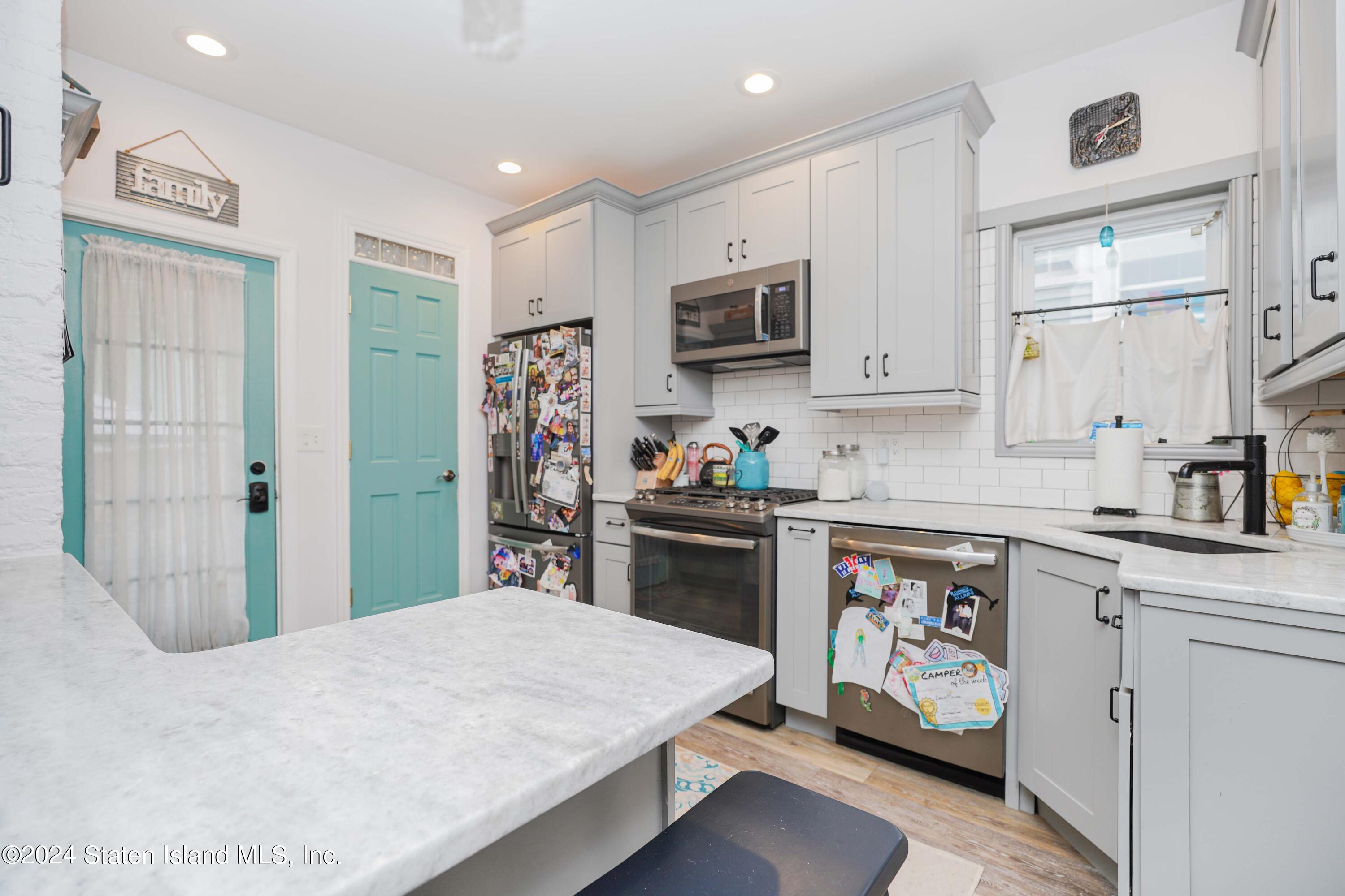 47 Highview Avenue, Staten Island, New York image 11