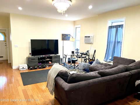 Apartment For Rent - 22 Tehama Street #1 FL<br/> Kings County, Brooklyn, NY 11218