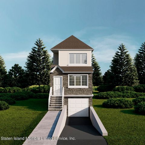 Photo of 40 Dixon Avenue, Staten Island, NY 10302 (MLS # 1159801)