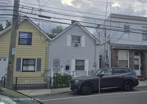 Homes For Sale - 104 Ocean Avenue<br/> Staten Island, NY 10305