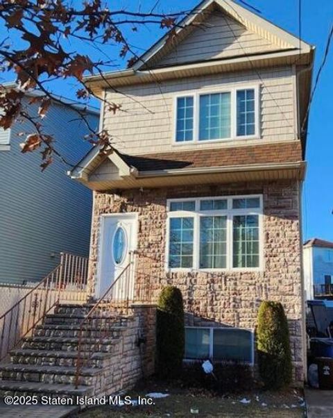 Photo of 52 Wild Avenue, Staten Island, NY 10314 (MLS # 2503807)