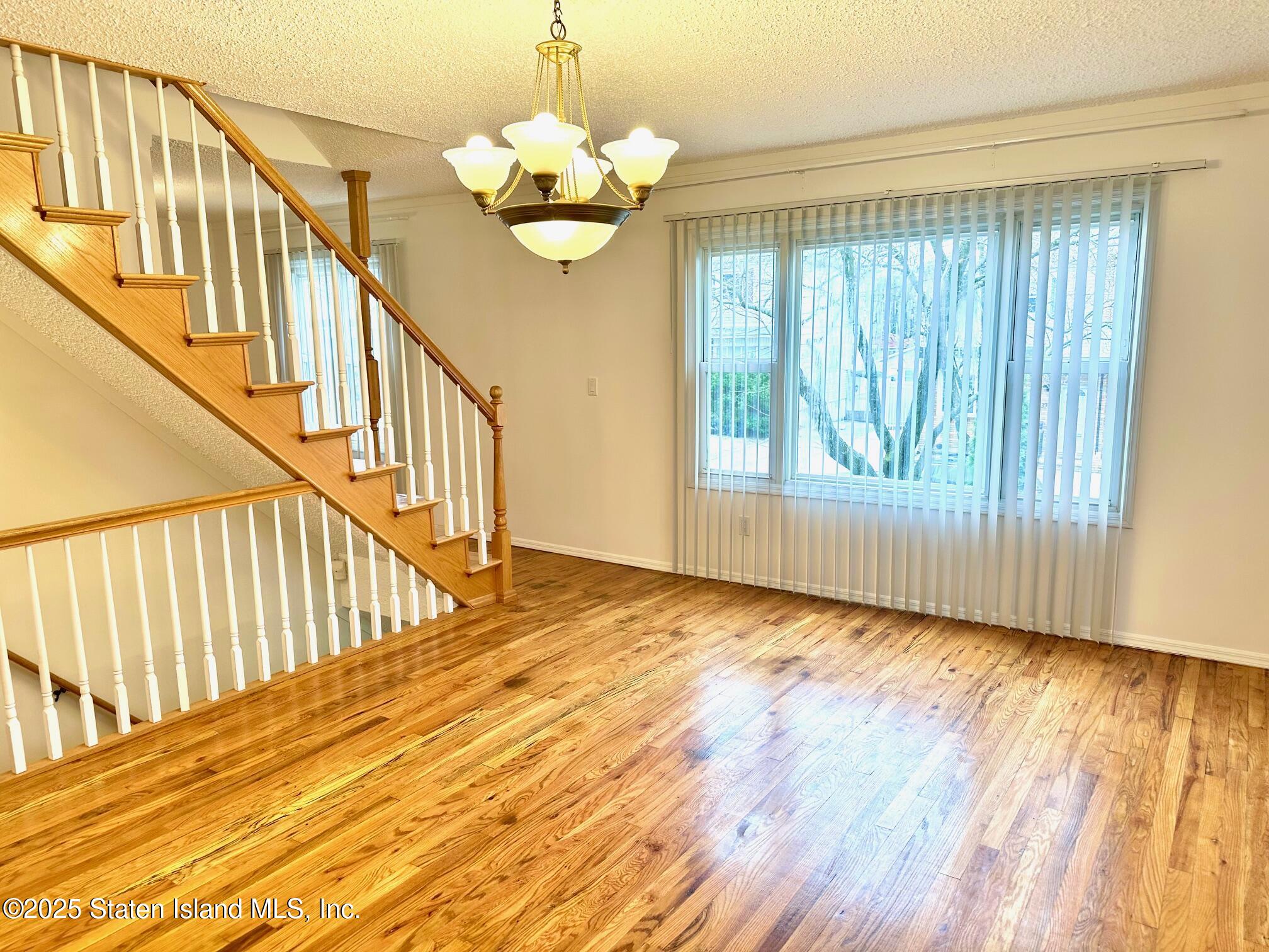 35 Duke Place, Staten Island, New York image 9