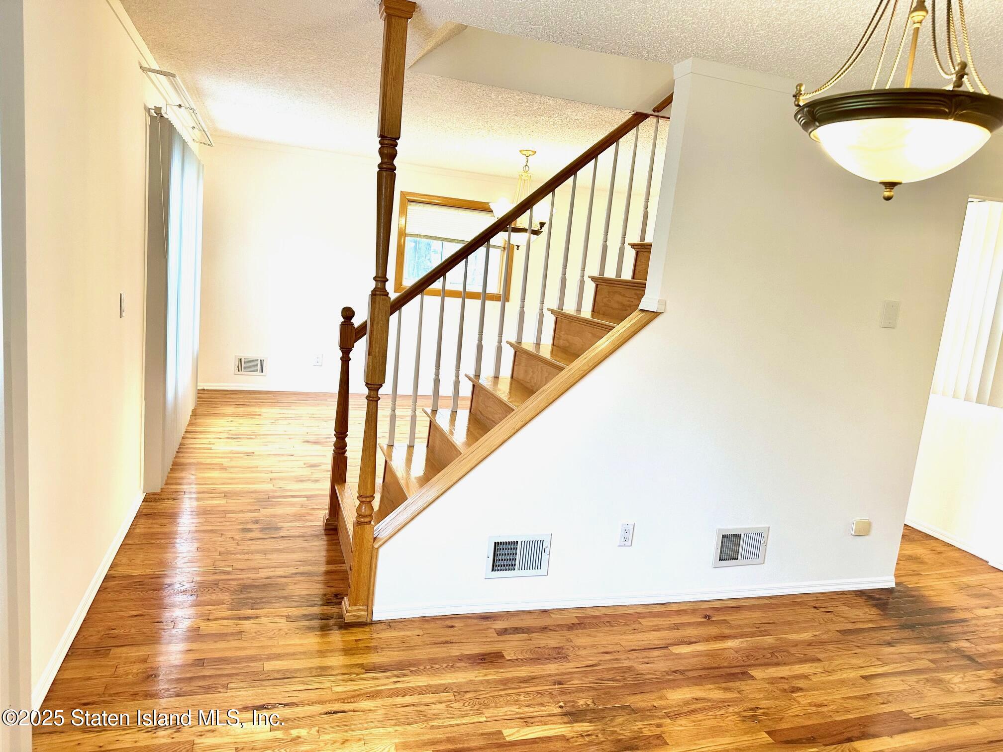 35 Duke Place, Staten Island, New York image 14