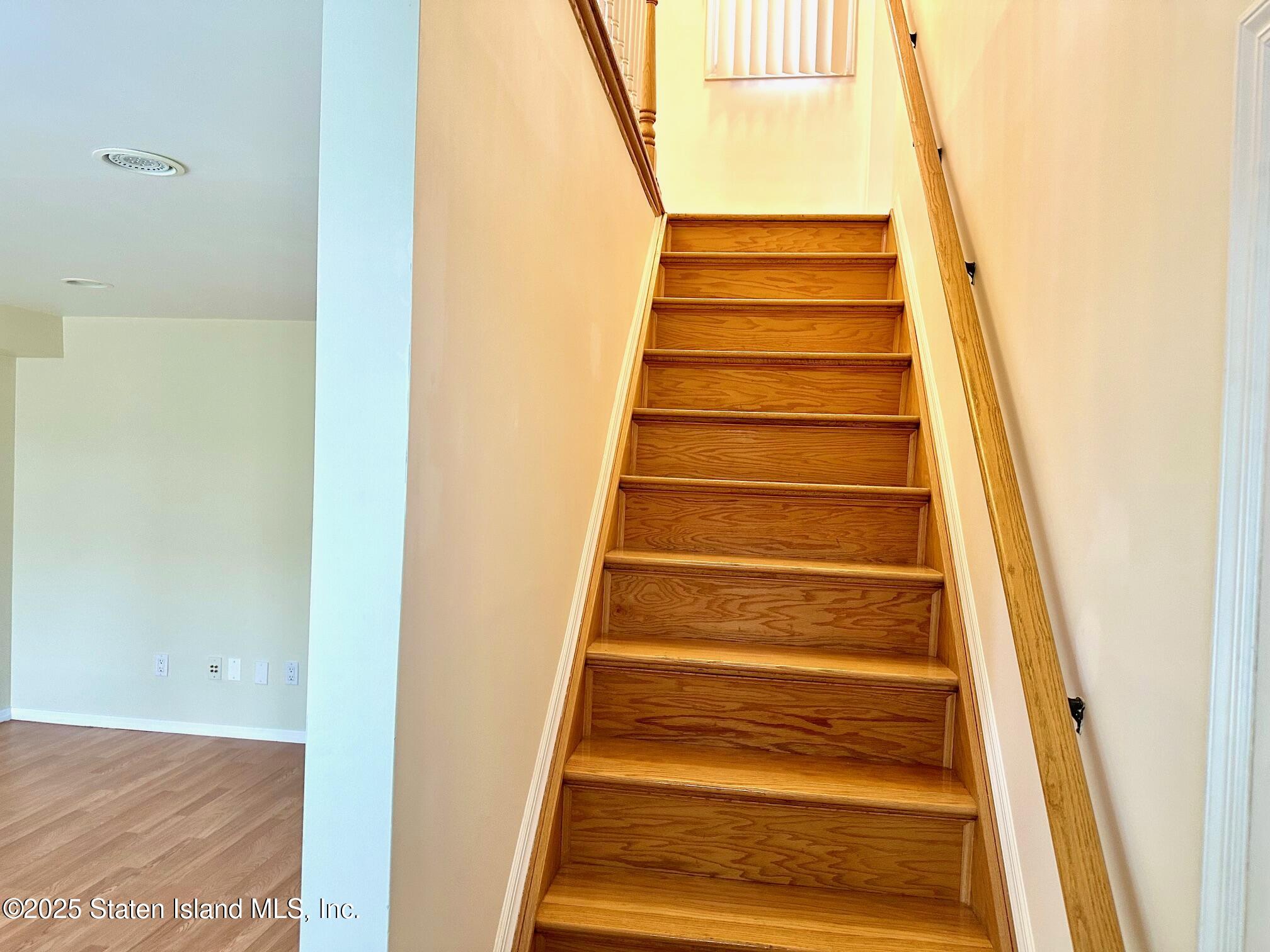 35 Duke Place, Staten Island, New York image 7