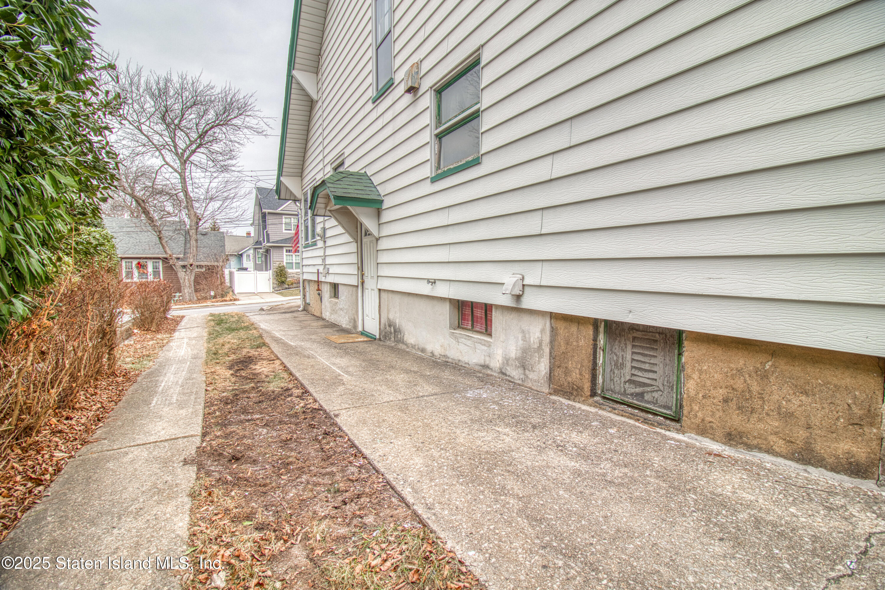 254 Rice Avenue, Staten Island, New York image 6