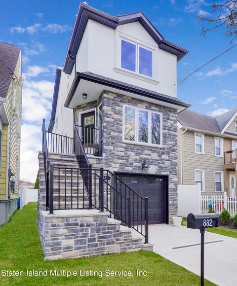 Photo of 882 Delafield Avenue, Staten Island, NY 10310 (MLS # 2401435)