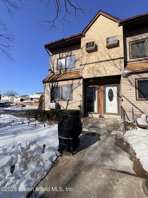 Photo of 360 Barlow Avenue #40, Staten Island, NY 10308 (MLS # 2600684)