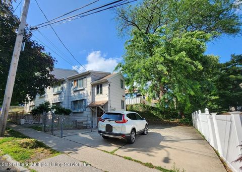 Photo of 17 Taxter Place, Staten Island, NY 10304 (MLS # 1162622)