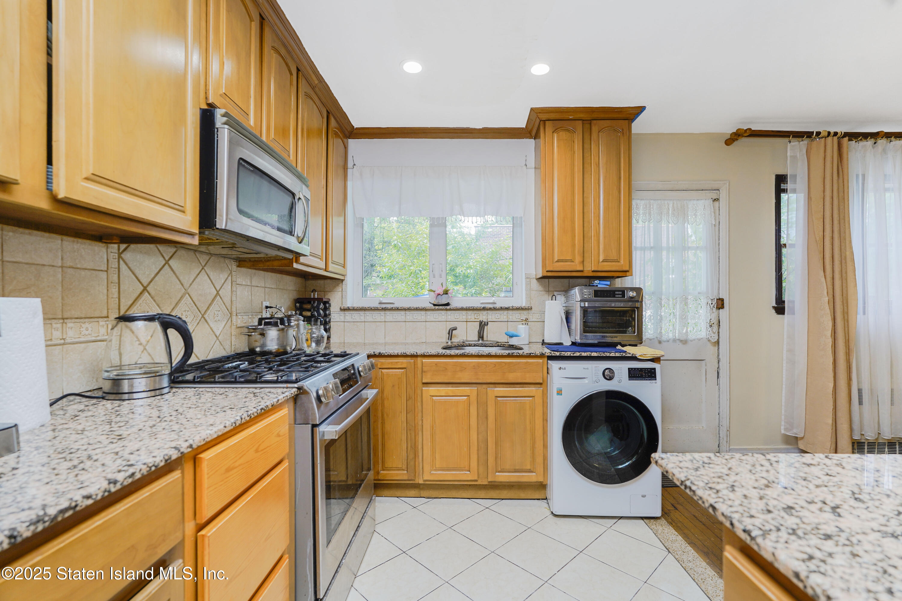 8946 15th Avenue, Brooklyn, New York image 13