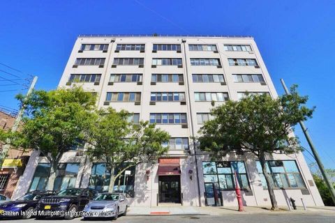 Photo of 10 Bay St Landing #3f, Staten Island, NY 10301 (MLS # 1164986)