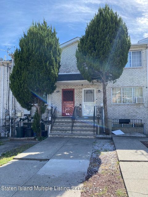 Photo of 82 Beach St St, Staten Island, NY 10304 (MLS # 1161720)