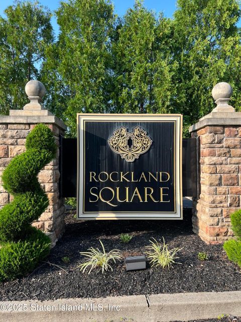 Photo of 1095 Rockland Avenue #1c, Staten Island, NY 10314 (MLS # 2506337)