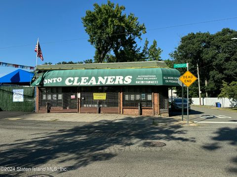 Photo of 50 Jefferson Boulevard, Staten Island, NY 10312 (MLS # 2404772)