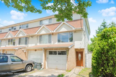 Photo of 293 Wingham Street, Staten Island, NY 10305 (MLS # 2503164)