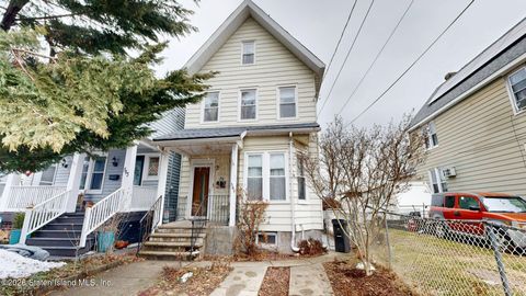 Photo of 561 Delafield Avenue, Staten Island, NY 10310 (MLS # 2601237)