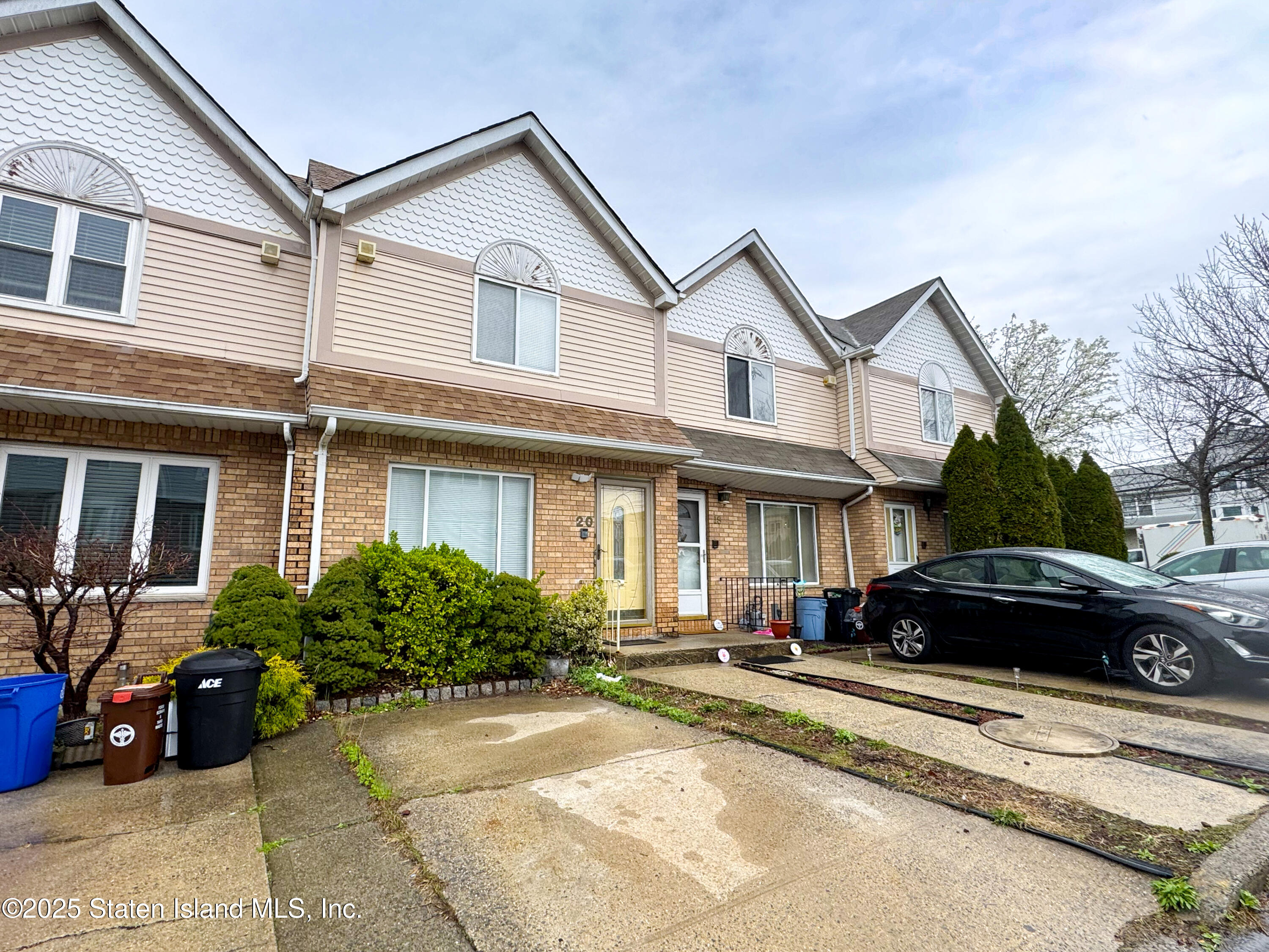 20 Westport Lane, Staten Island, New York image 4