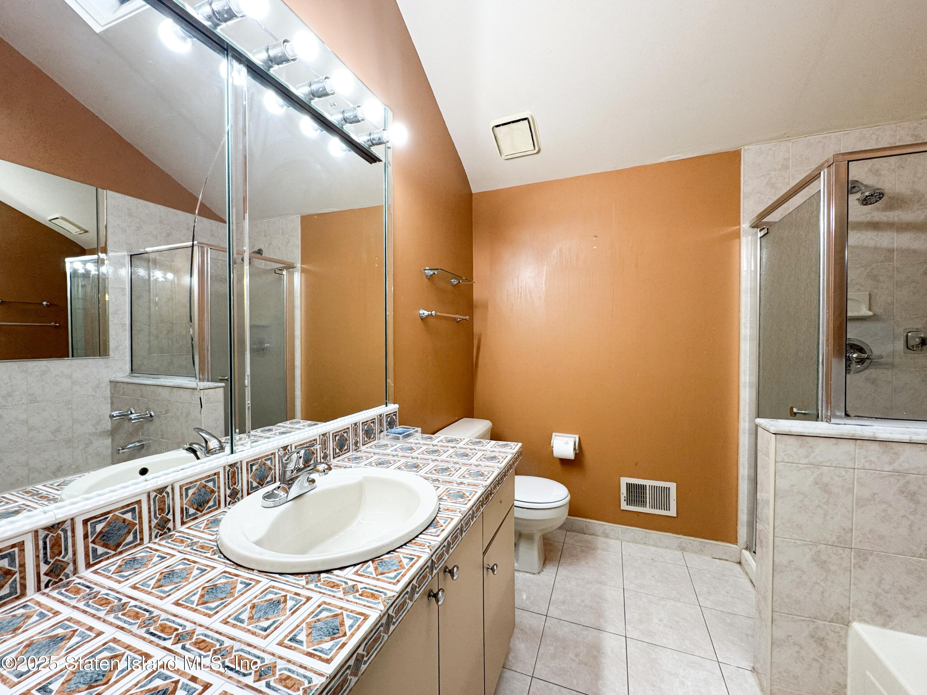 20 Westport Lane, Staten Island, New York image 22