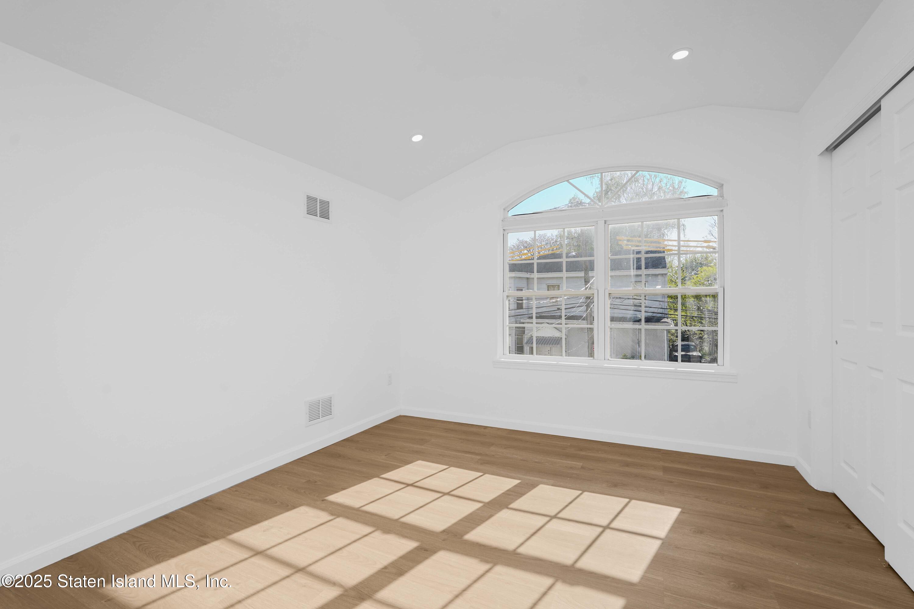 35 Alaska Street, Staten Island, New York image 26