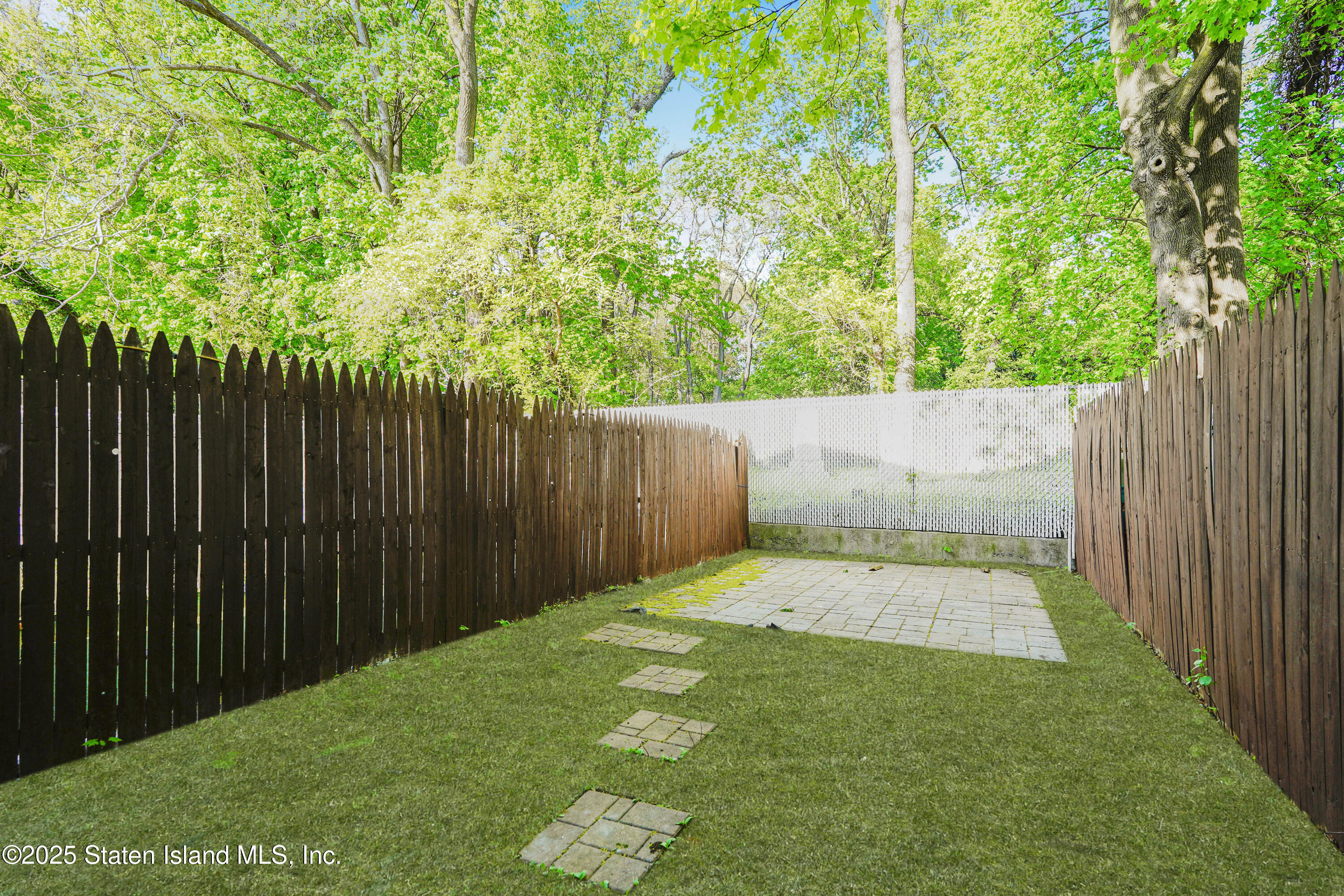 35 Alaska Street, Staten Island, New York image 9