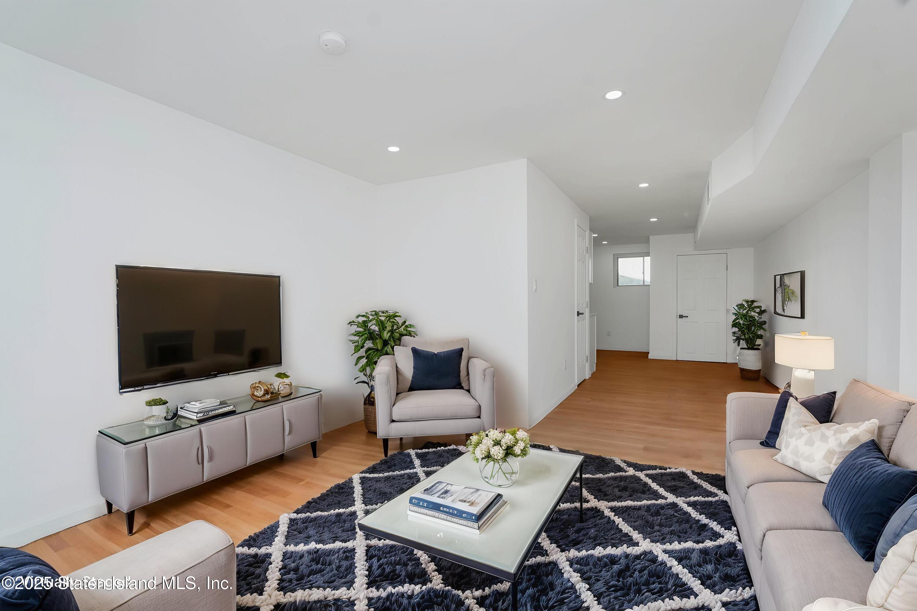 35 Alaska Street, Staten Island, New York image 36