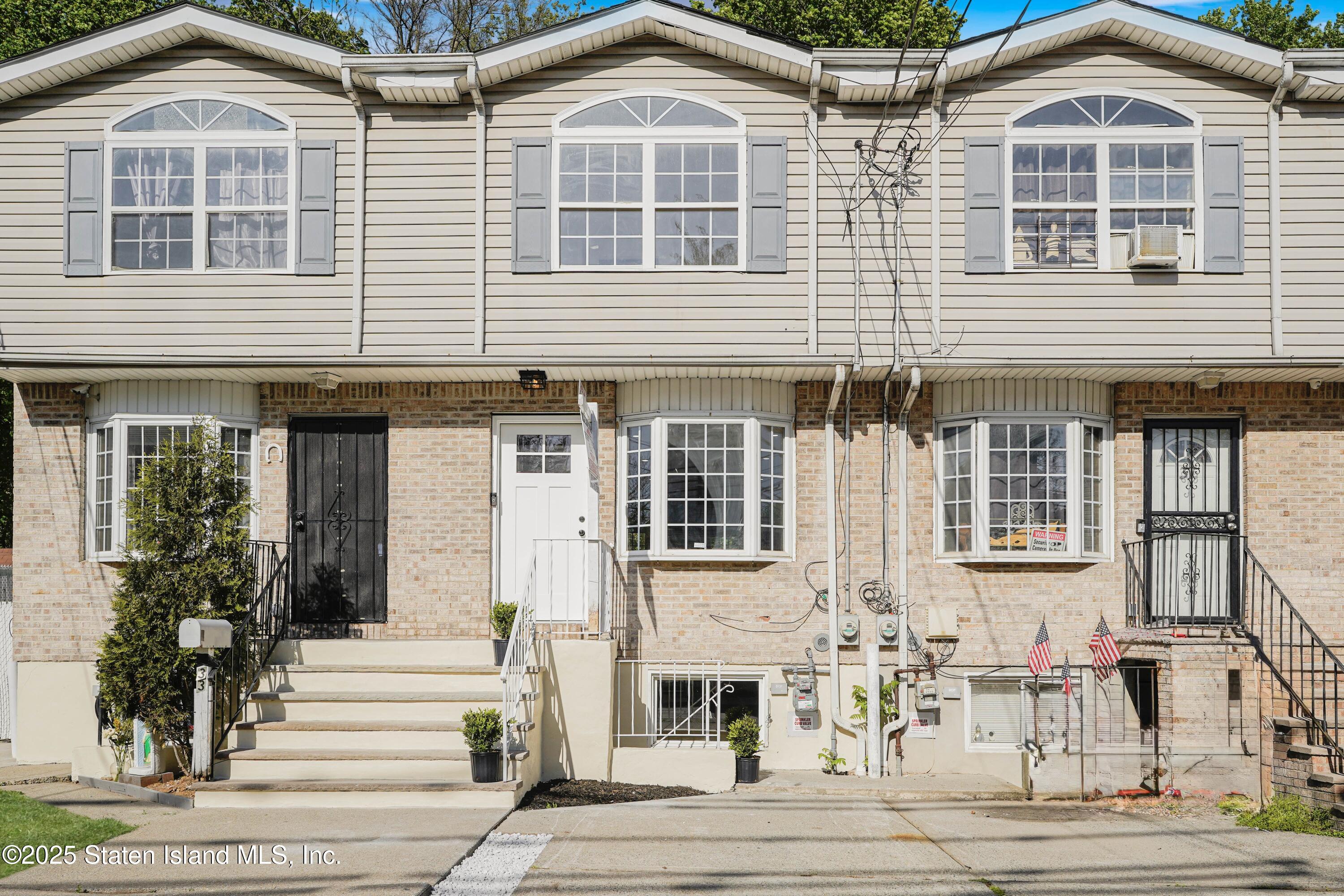 35 Alaska Street, Staten Island, New York image 1
