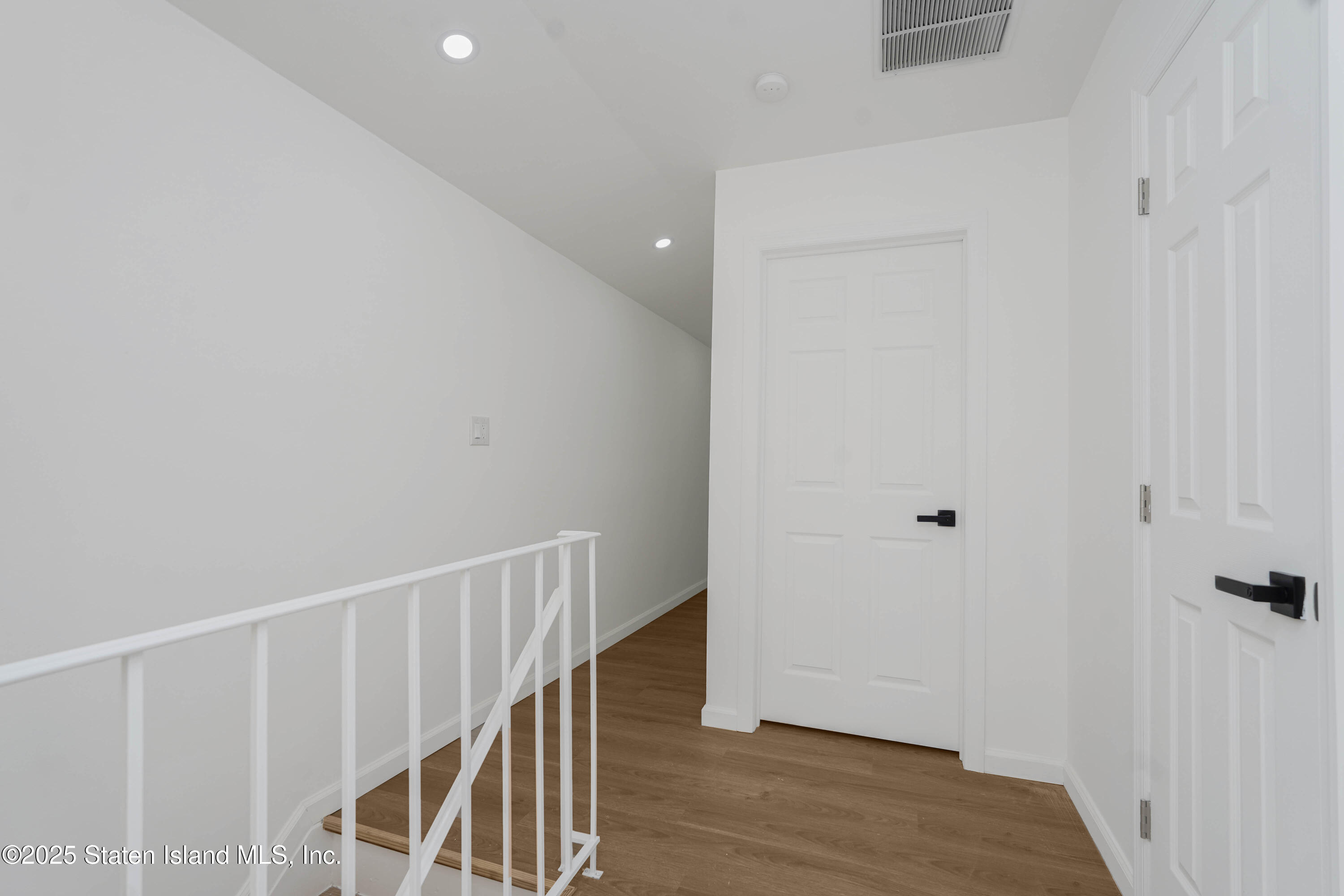 35 Alaska Street, Staten Island, New York image 23