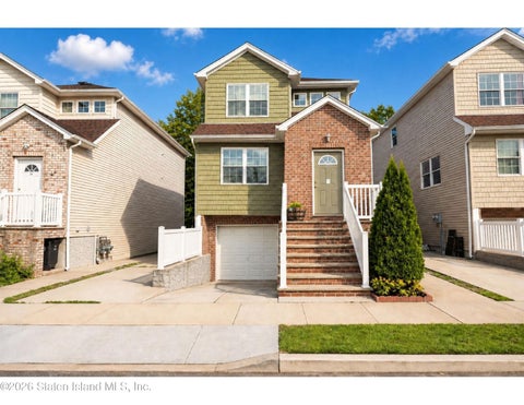 Multifamily For Sale - 36 Riverside Lane<br/> Staten Island, NY 10302