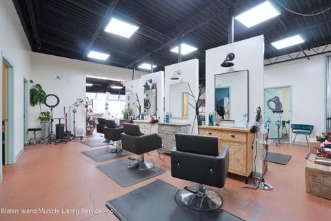 Photo of 2271 Hylan Boulevard #A, Staten Island, NY 10306 (MLS # 2400388)