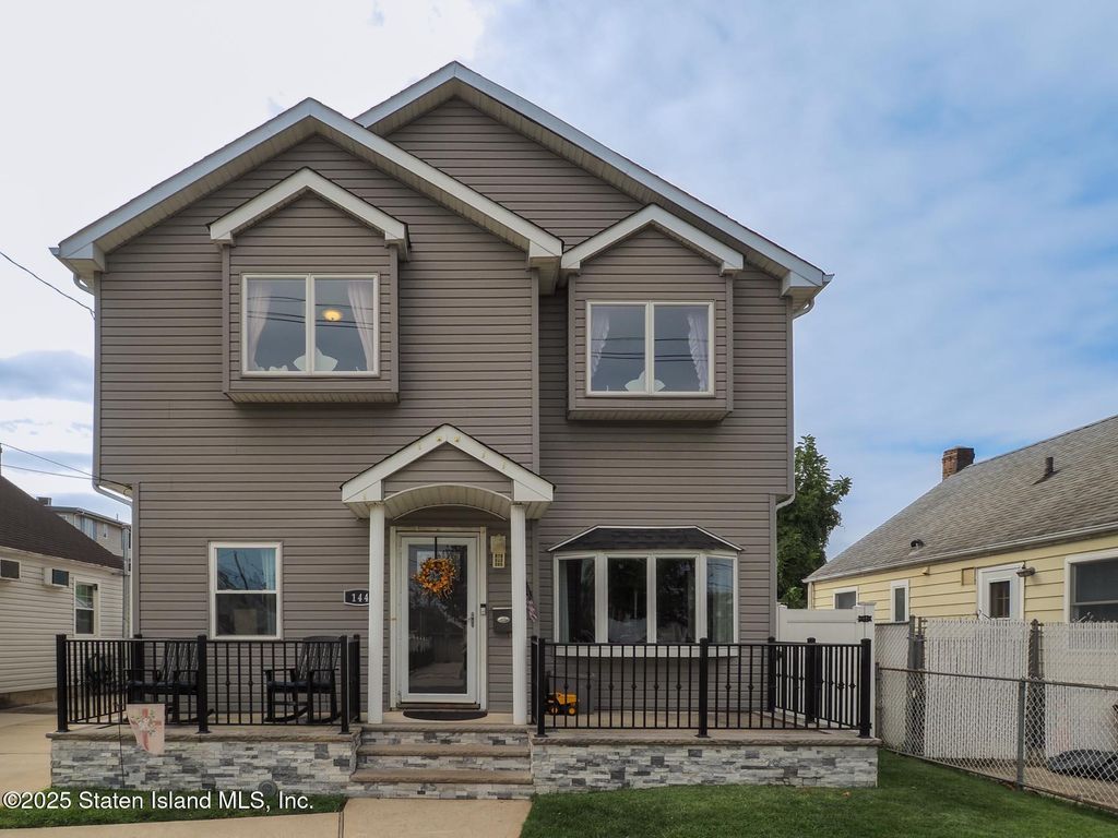 Photo of 144 Bryson Avenue, Staten Island, NY 10302 (MLS # 2505509)
