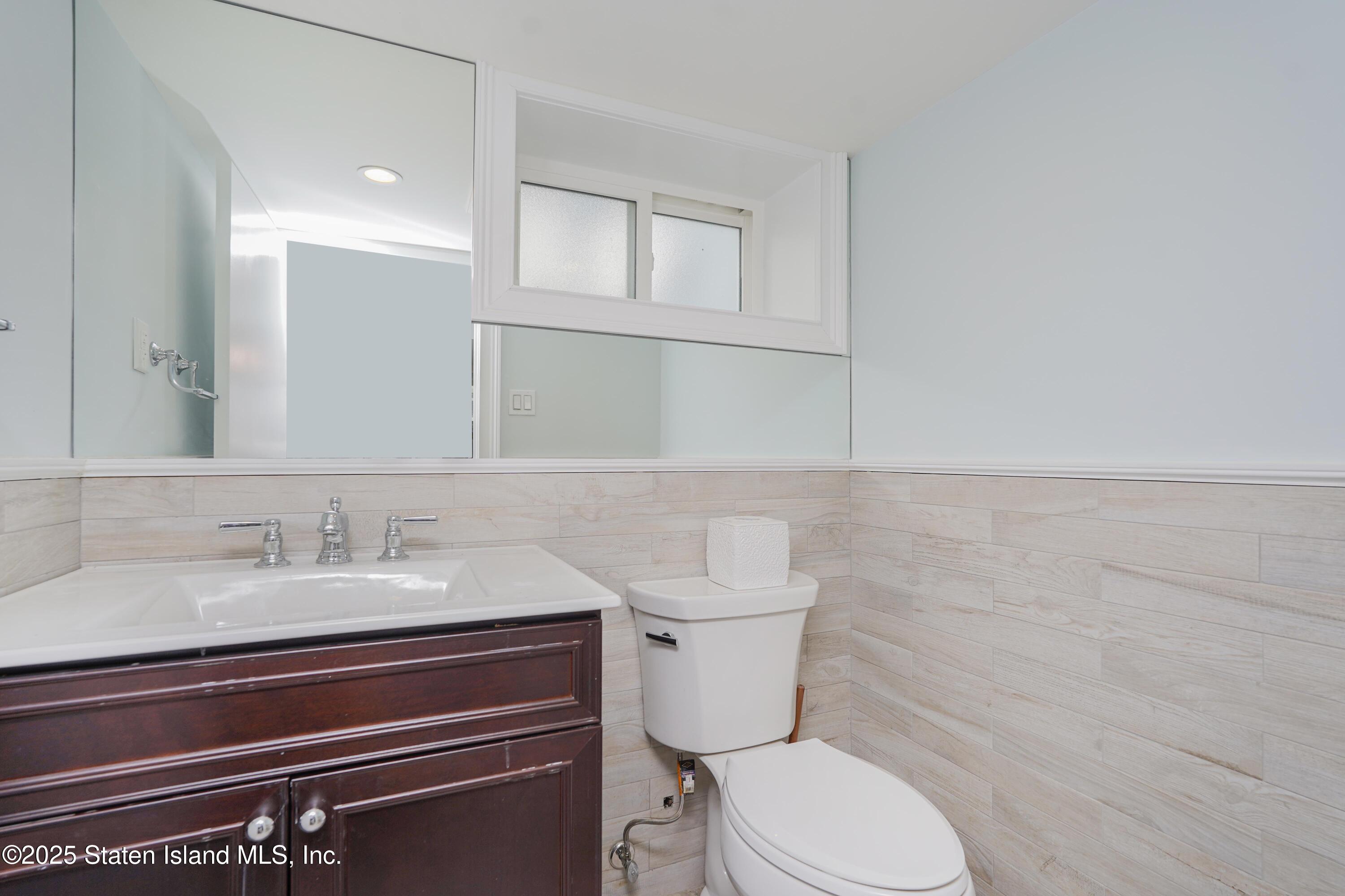296 Demorest Avenue, Staten Island, New York image 24