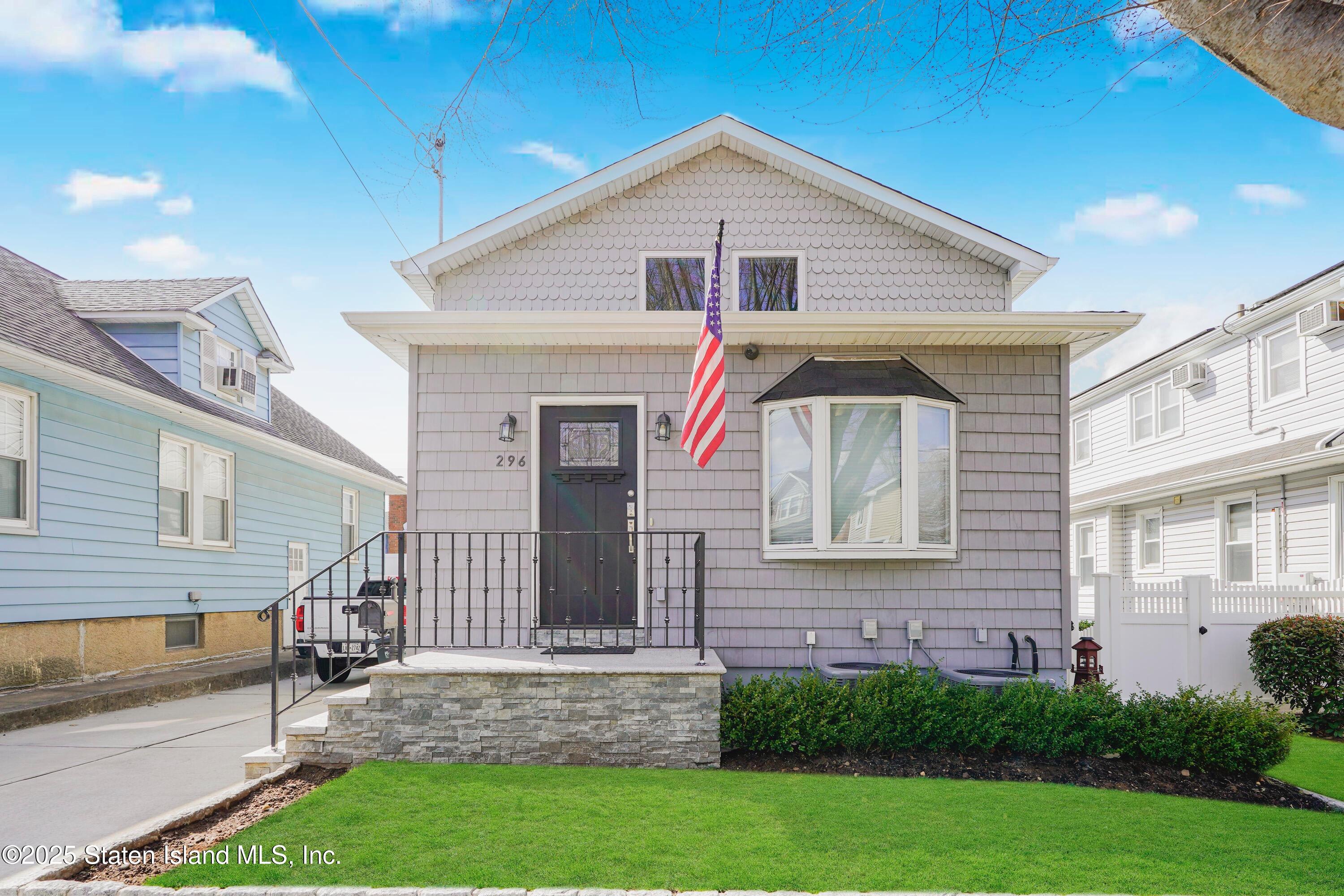 296 Demorest Avenue, Staten Island, New York image 1