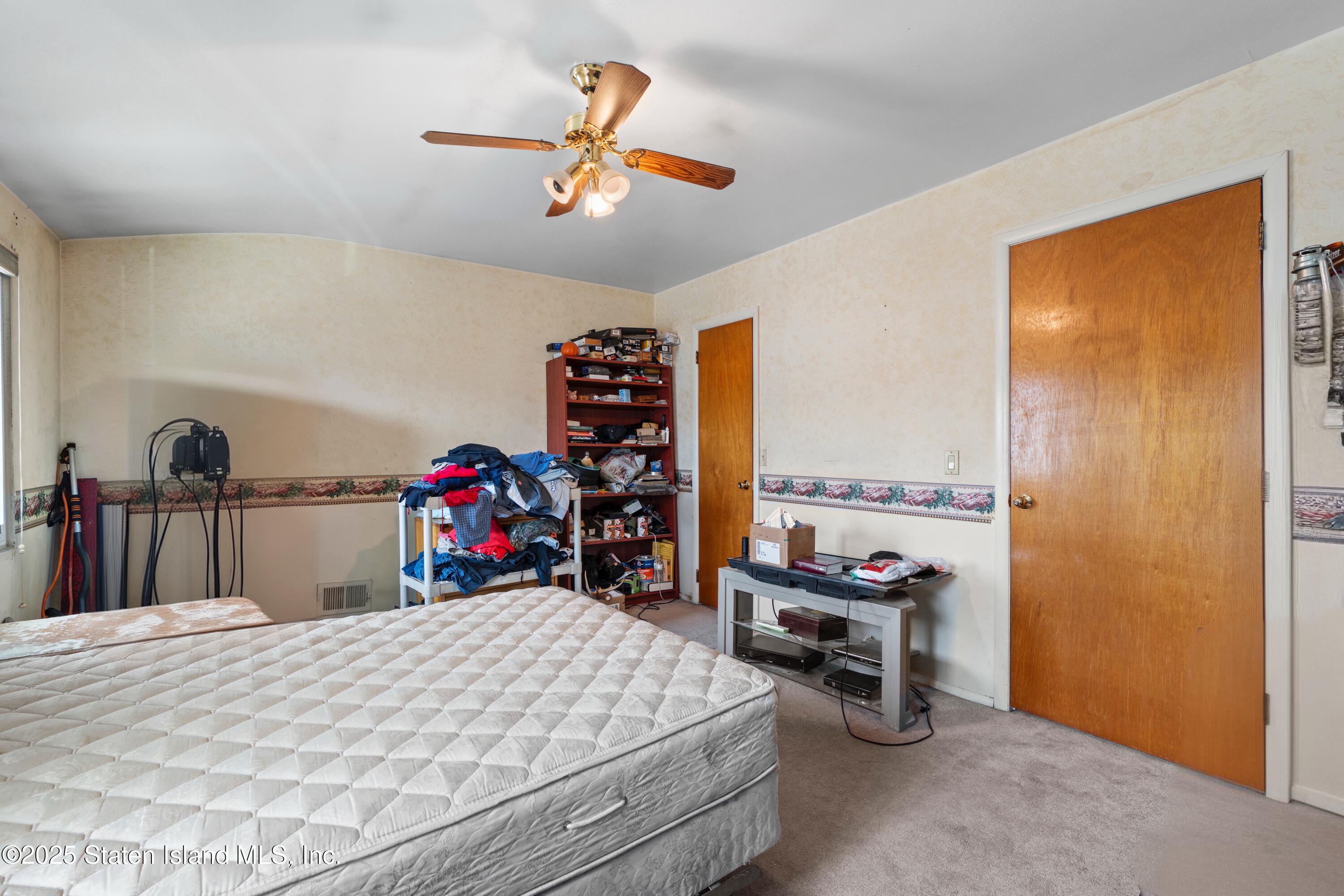63 Country Drive, Staten Island, New York image 6