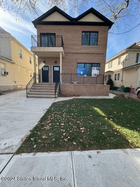 Photo of 276 Prescott Avenue, Staten Island, NY 10306 (MLS # 2403280)
