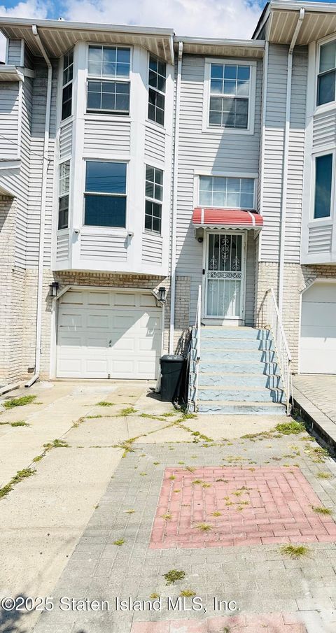 Photo of 293 Richmond Hill Road, Staten Island, NY 10314 (MLS # 2505216)