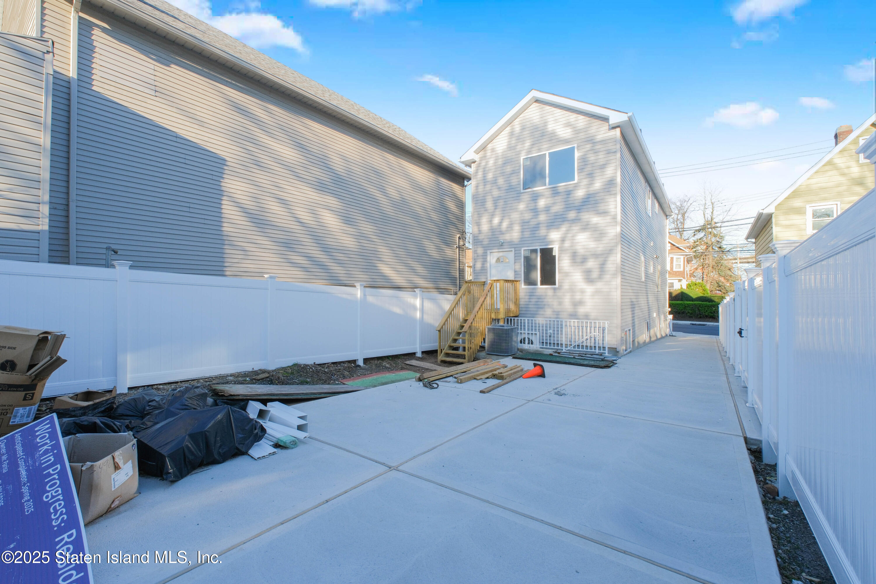 209 Nicholas Avenue, Staten Island, New York image 25