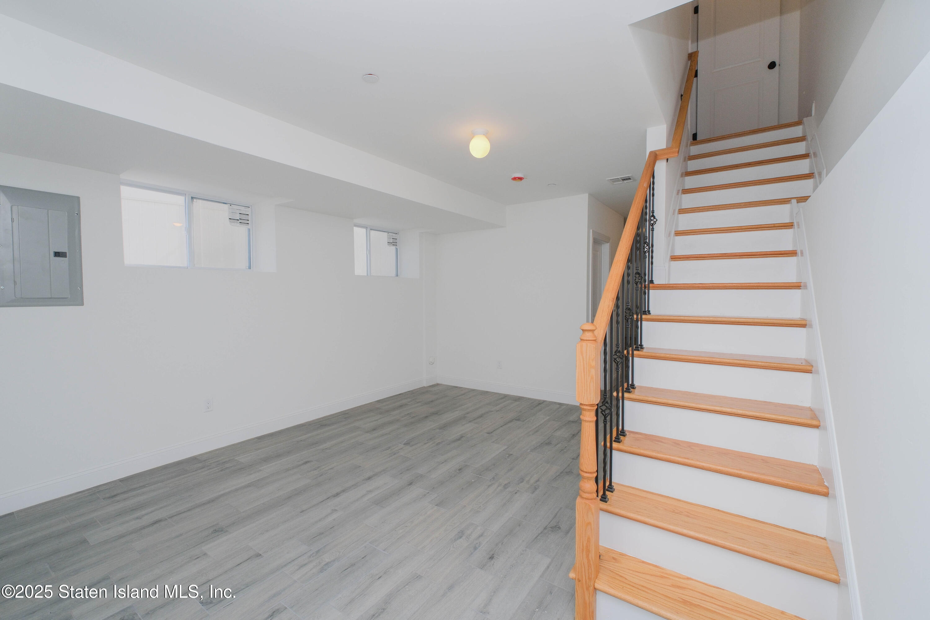 209 Nicholas Avenue, Staten Island, New York image 12