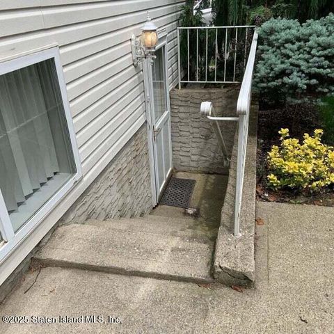 Photo of Staten Island, NY 10309 (MLS # 2501741)