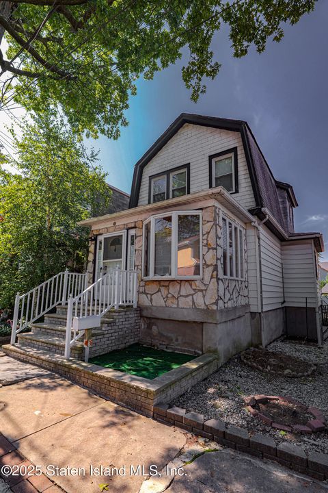 Photo of 84 Sheridan Avenue, Staten Island, NY 10305 (MLS # 2505477)